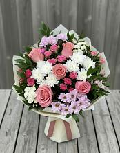 Букет цветов из:  Альстромерии, Гвоздики, Розы и Хризантемы в Субханкулово