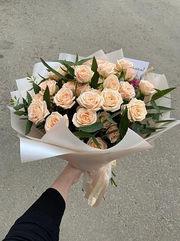 Букет Кремовые розы Латте в Субханкулово
