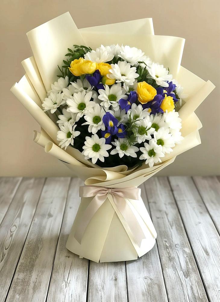 Букет цветов из: Ирисы, Хризантемы и Розы в Субханкулово