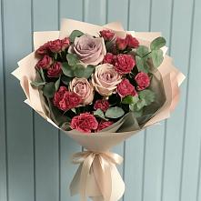 Букет цветов из:  Гвоздики и Розы в Субханкулово