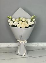 Букет цветов из:  Розы и Лизиантусы в Субханкулово